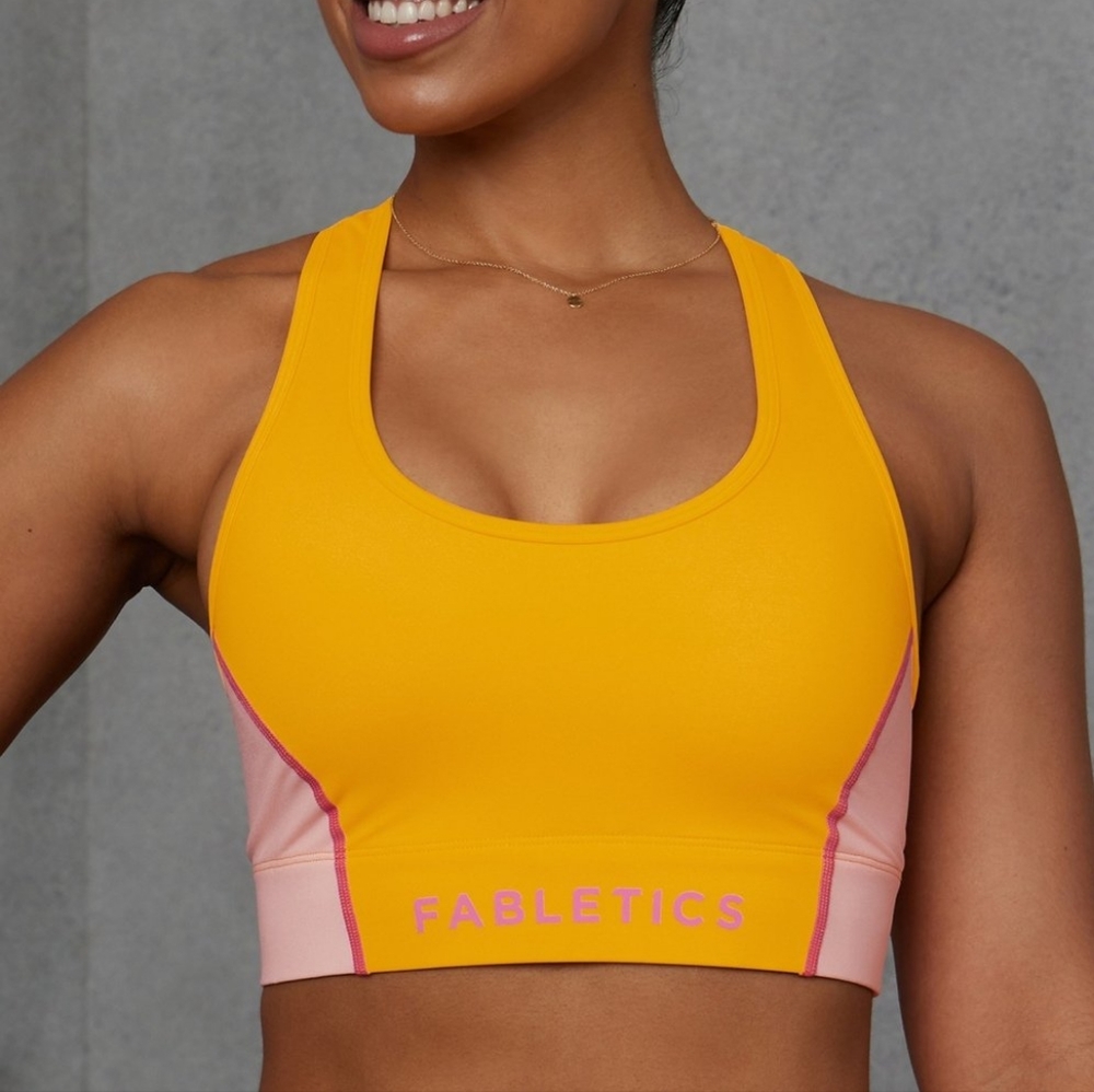 NWT Fabletics On-The-Go Medium Impact Sports Bra